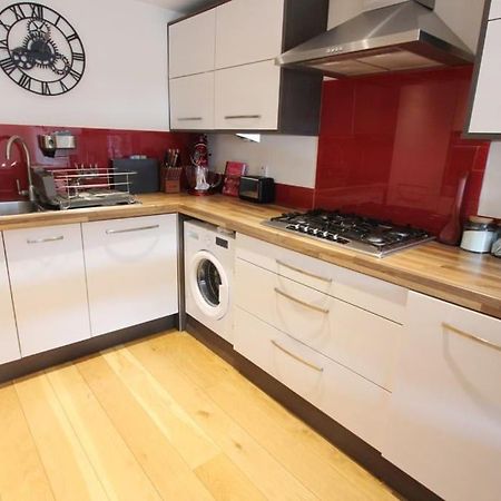 Spacious 2 Bed, 2 Bath Apartment -The Shore, Leith EDI Exterior photo