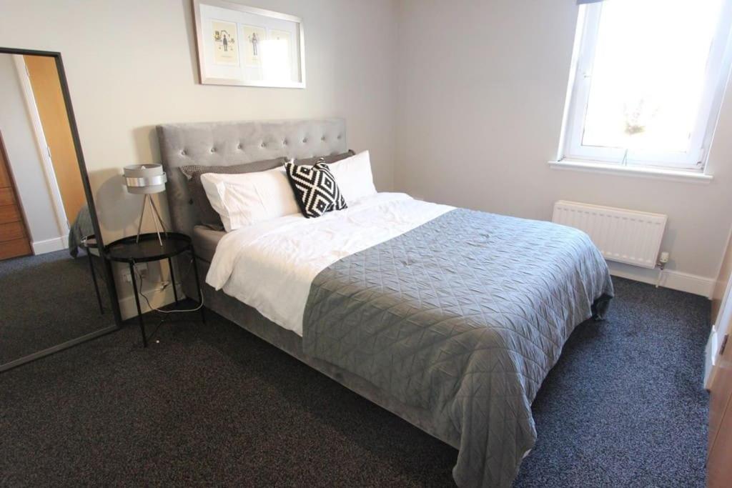 Spacious 2 Bed, 2 Bath Apartment -The Shore, Leith EDI Exterior photo