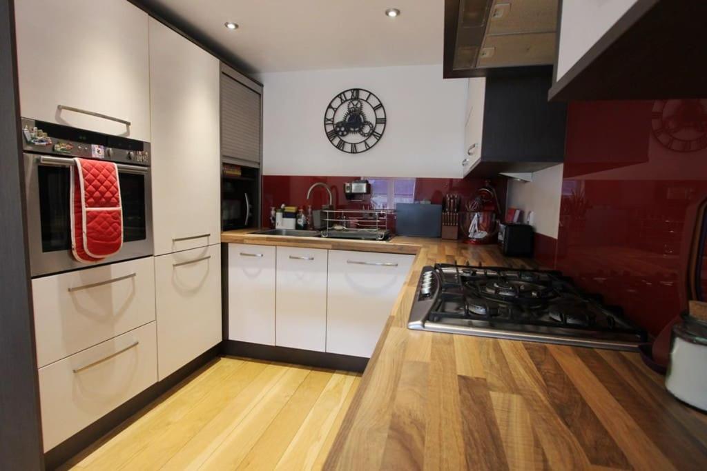 Spacious 2 Bed, 2 Bath Apartment -The Shore, Leith EDI Exterior photo